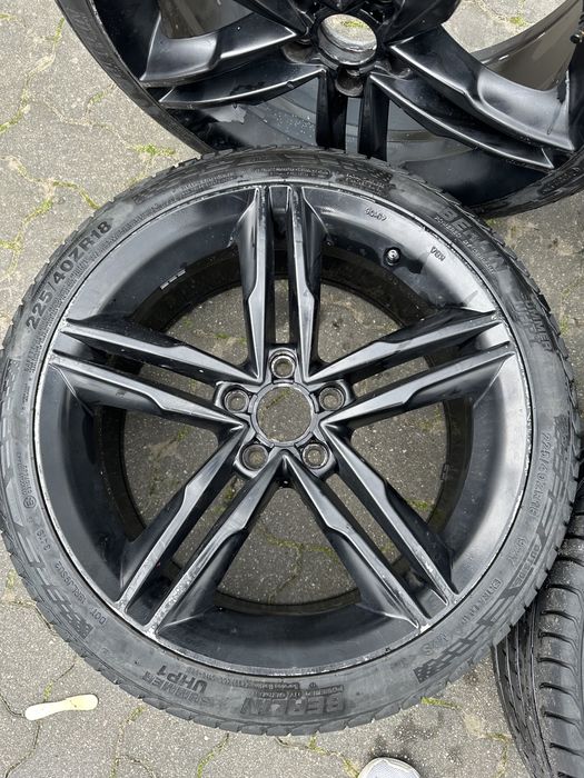 Vand 4 roți cu cauciuri in stare buna jante de audi 225/40 /R18