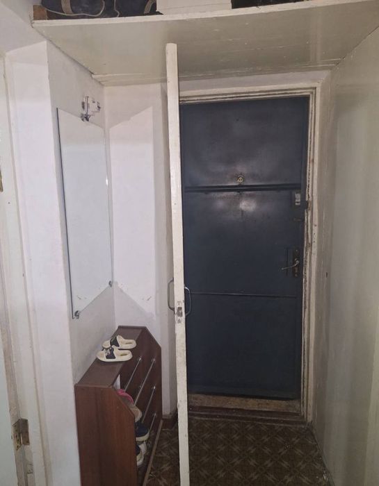 Срочно! Квартира на Саракулька 1/4/4 общ пл 28м,балкон 1,2*3