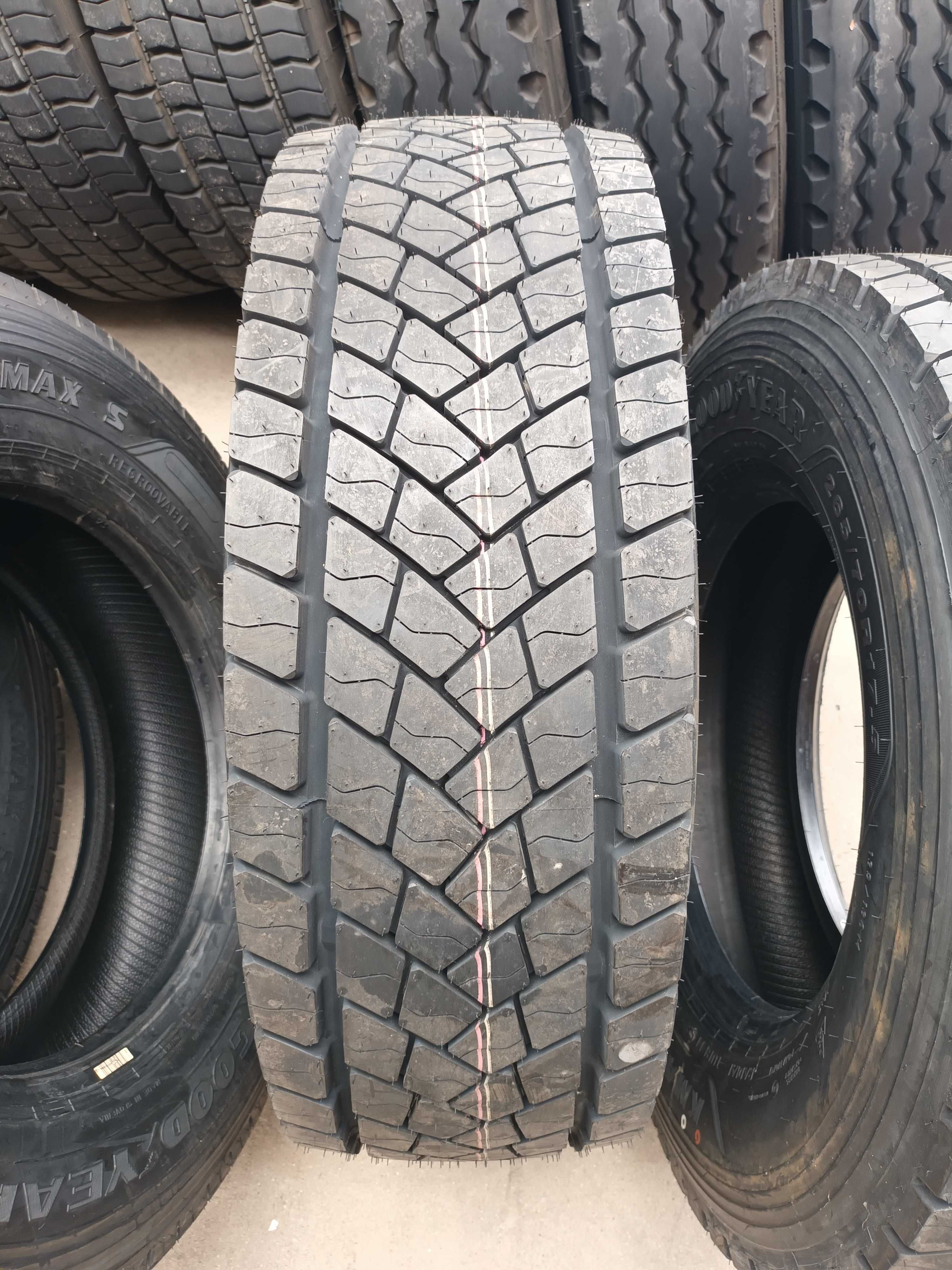 2 Нови гуми 265/70 R17.5 Goodyear KMax D 139/136M M+S KMax Technology