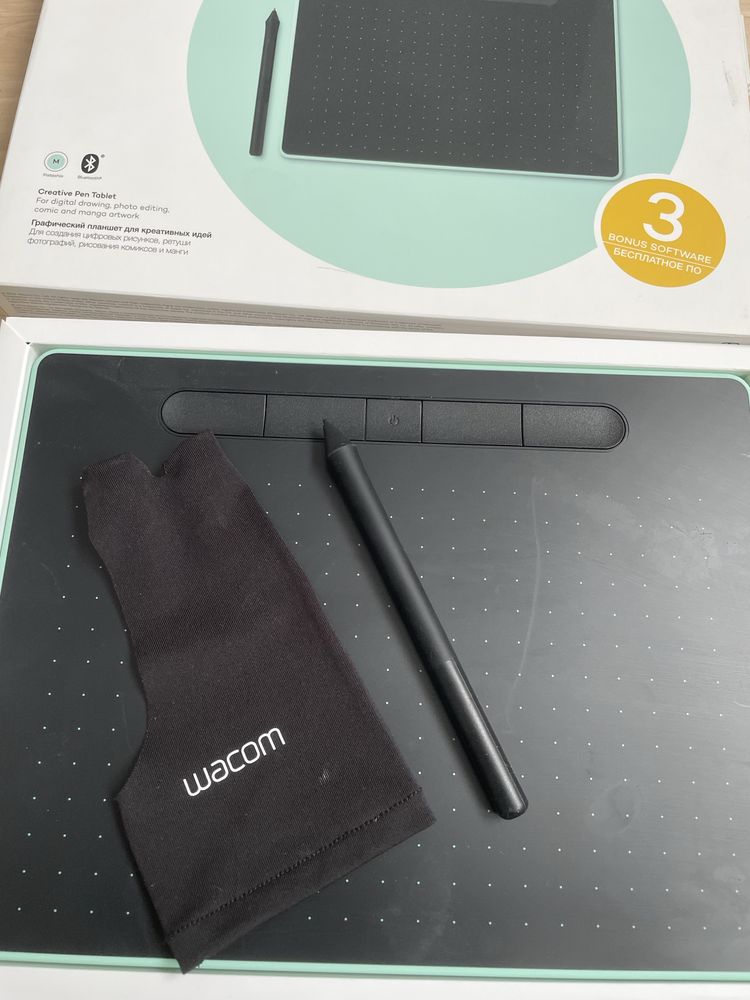 Wacom Intuos Medium графический планшет