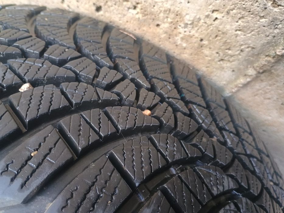 Зимни KUMHO 225/45 R 18