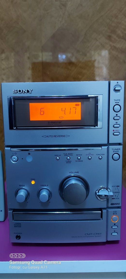 Sistem Hi-Fi Sony ,combina 2x70w, boxe Sony 3 cai 2x100w