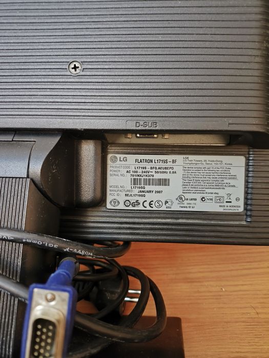 Монитор LG Flatron L1719S