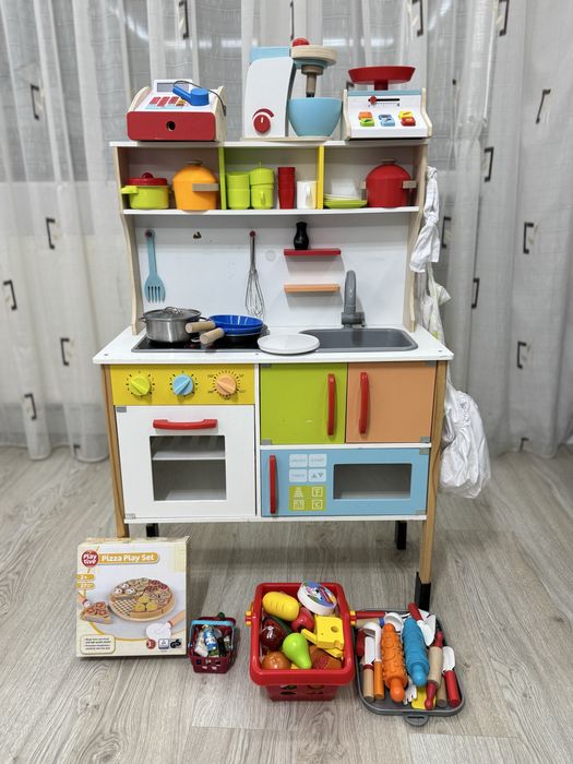 bucătărie de jucărie din lemn Playtive