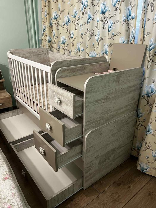 Продавам детско-легло люлка и матрак