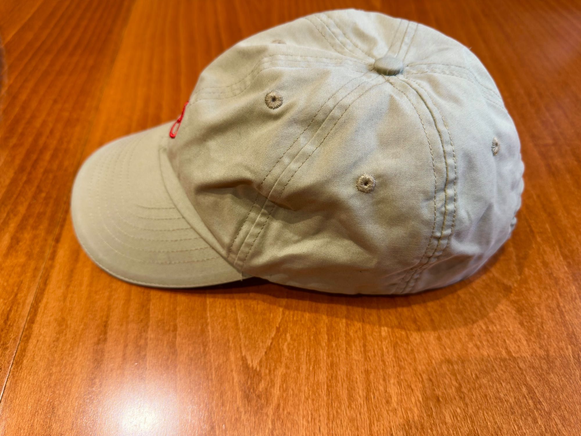 Fjall Raven шапка с козирка L