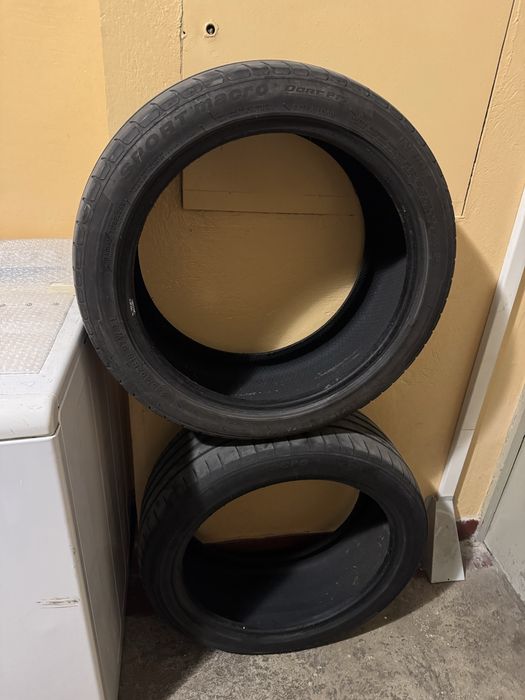 Vand 2 cauciucuri de vara 245/40 r18