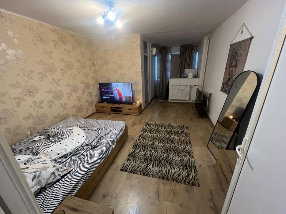 Garsoniera in valea rosie Chirie sau vanzare