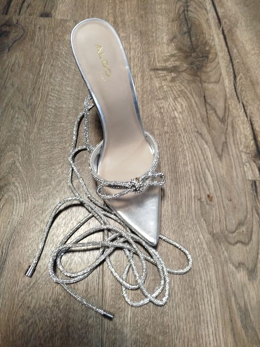 Чисто нови сандали Aldo