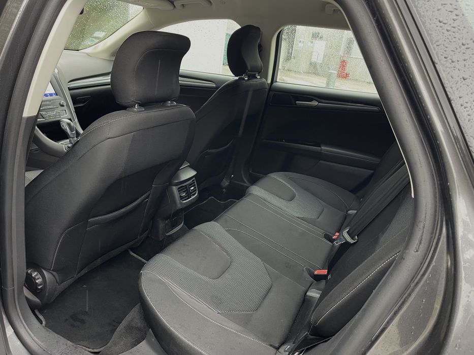 Ford mondeo hybrid titanium 2021