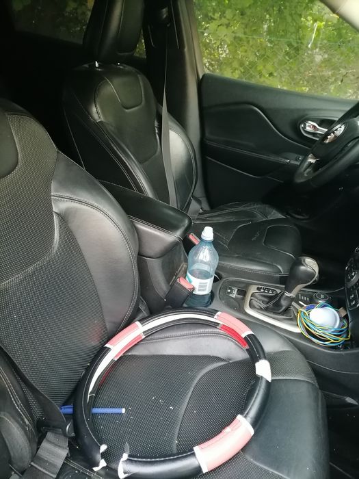 Jeep cherokee 2015 avariat