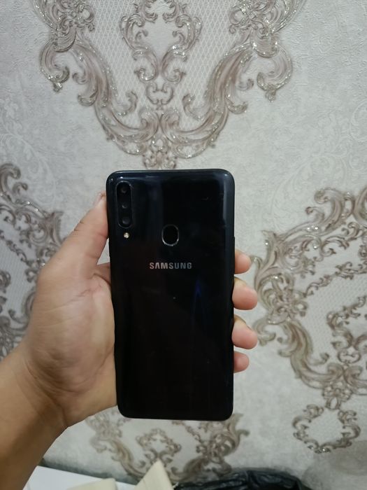 Samsung A20s sotiladi