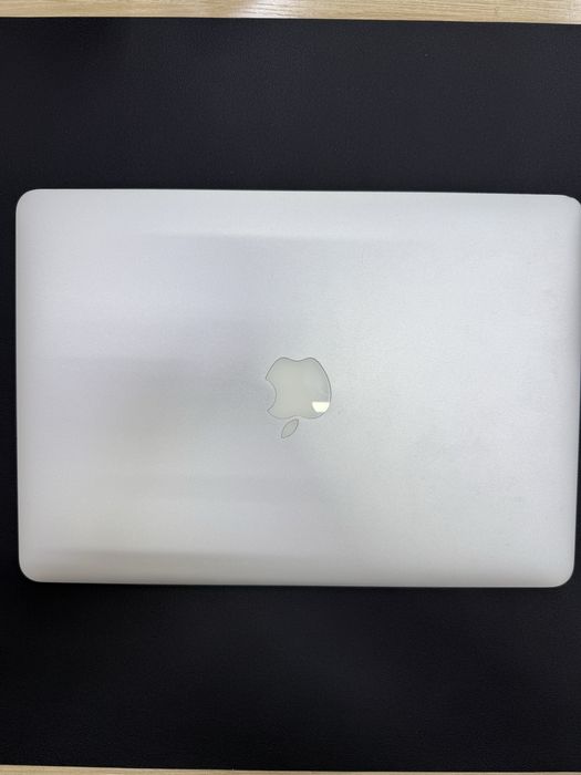 Apple MacBook Air 2011
