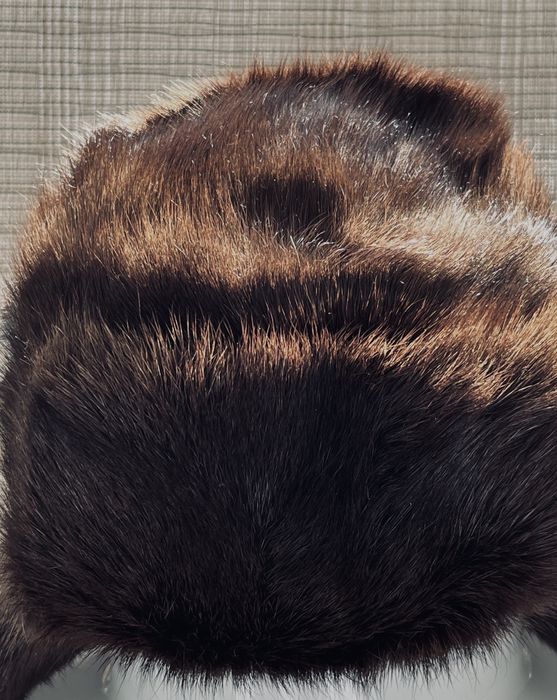 Шапка ушанка от качествена козина - автентична класика