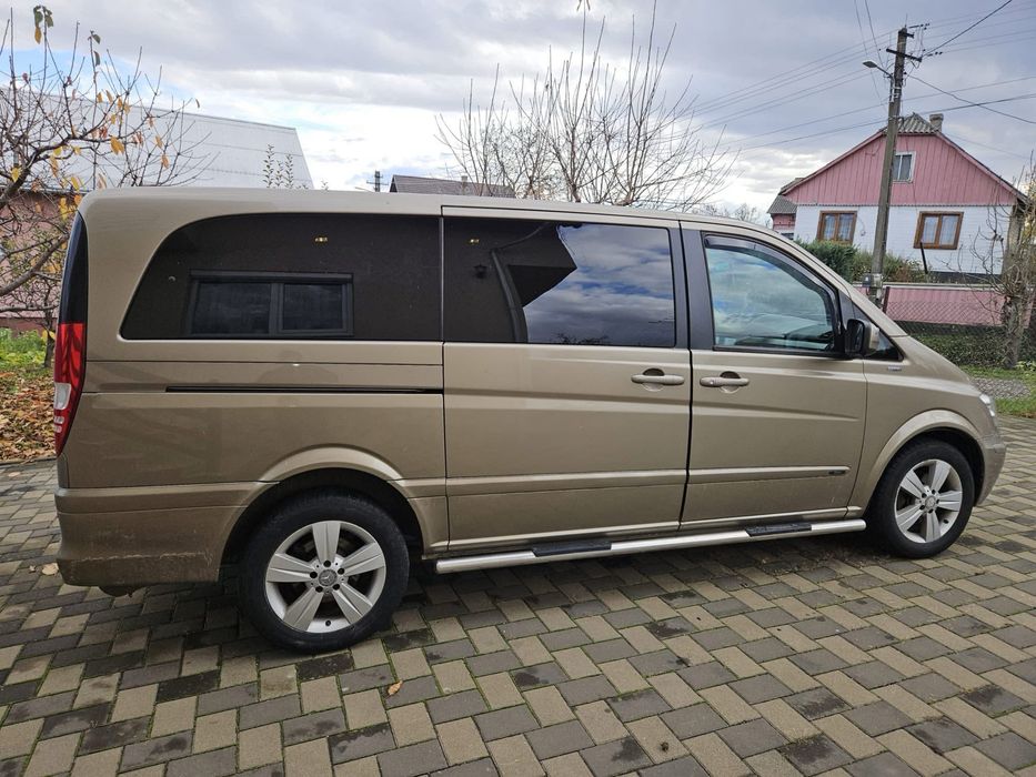 Mercedes Viano 2012