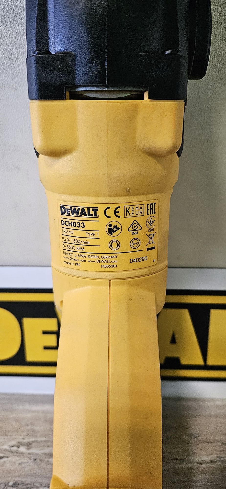 Dewalt Перфоратор DCH033 18V.BRUSHLESS