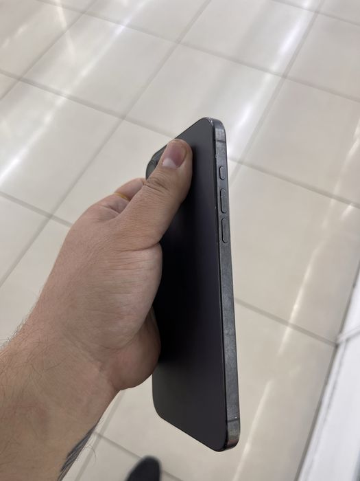 Продам 15 про макс