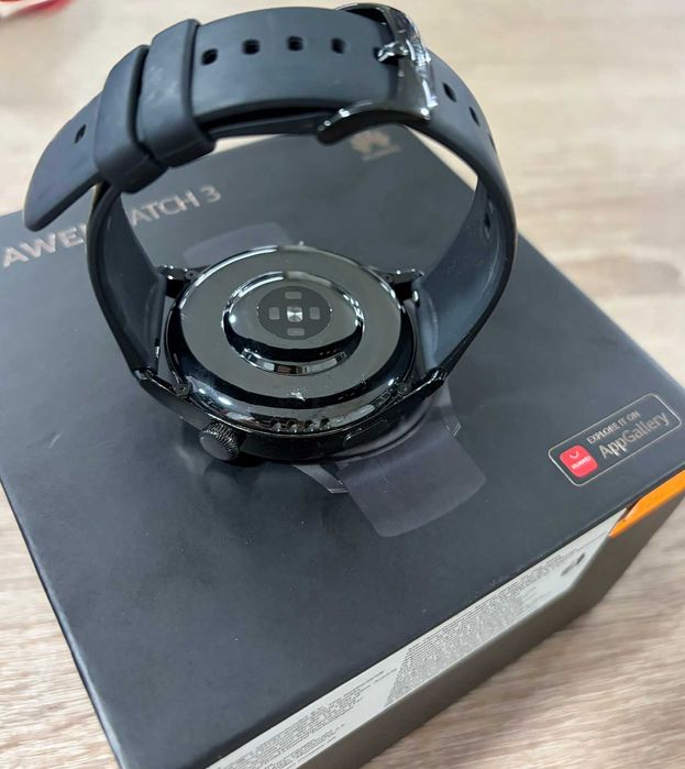 Смарт часовник Huawei watch 3