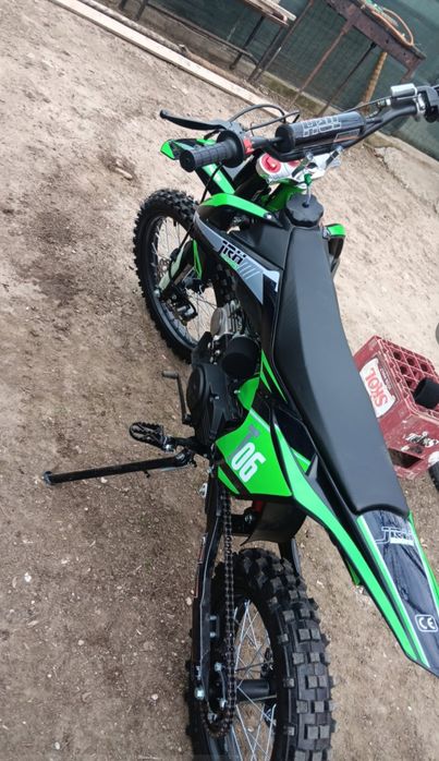 Vând cross 125 jrh 4t