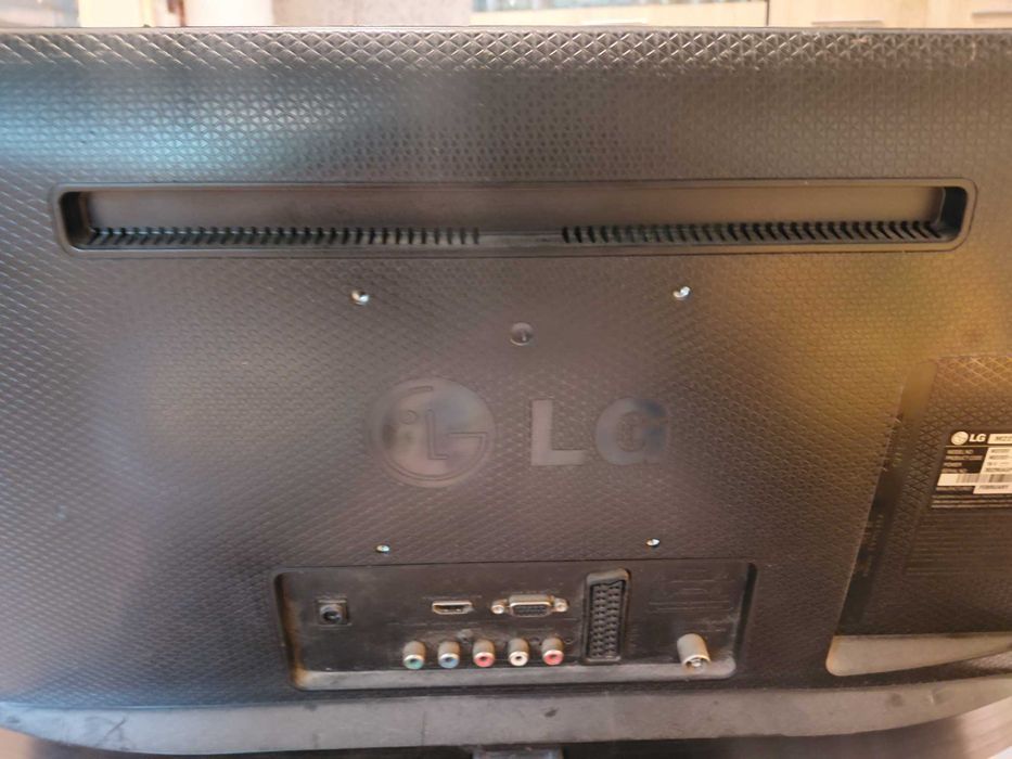 Телевизор LG 24 инча,работещ