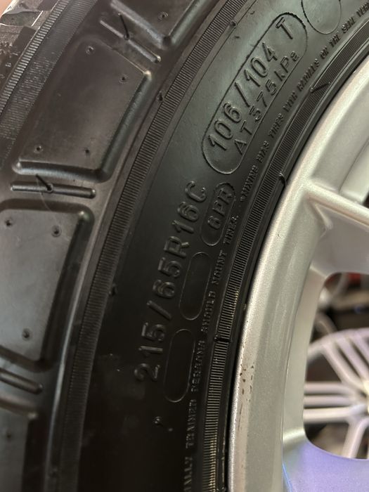 Джанти 16 цола VW T5 T6 с гуми 215/65/16С Michelin