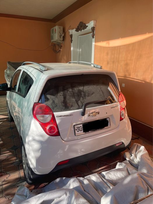 Spark avtomobili sotiladi 2014 yil radnoy