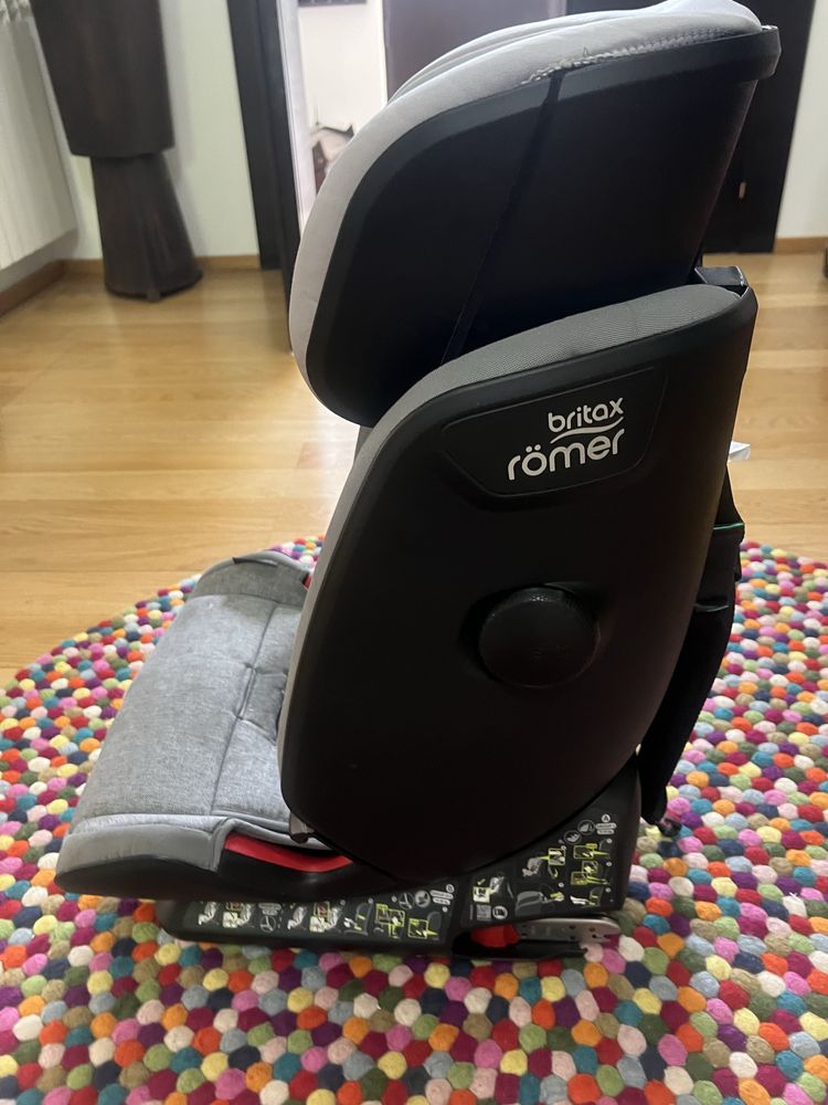 Scaun auto copil Britax Avansafix IV R Grey Marble