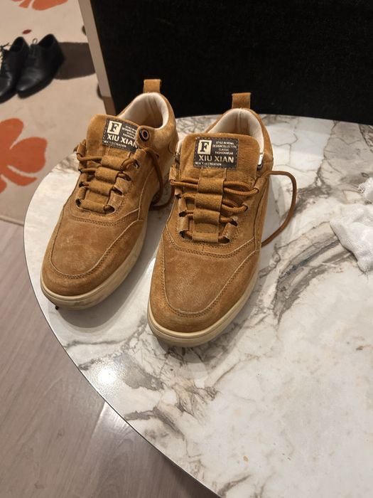 Pantofi piele intoarsa