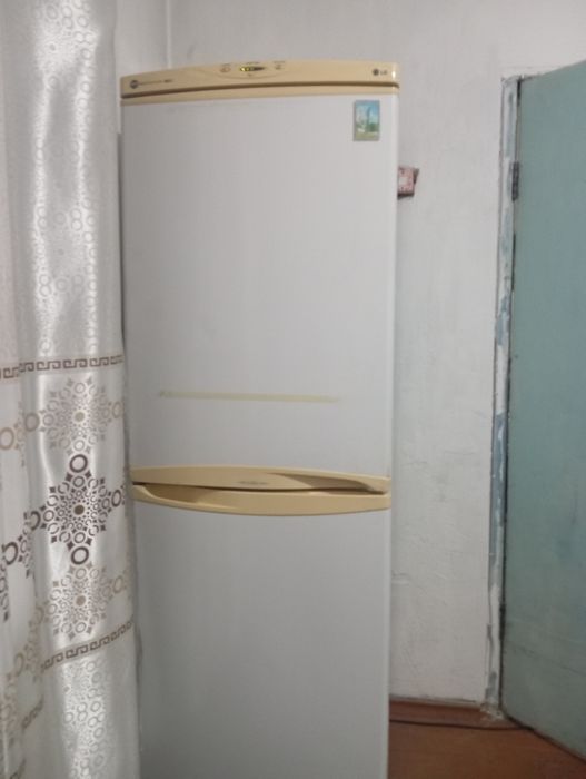 Продам  холодильник рабочий в отс