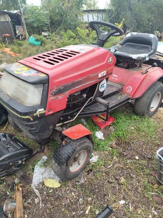 Продавам.траторна.косачкаа