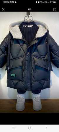 Продам куртка новая зима качество отличное подкладка велюр