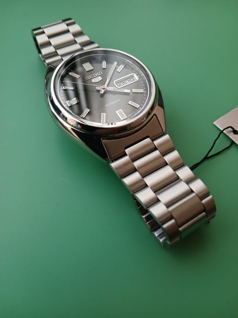 Часовник Seiko 5