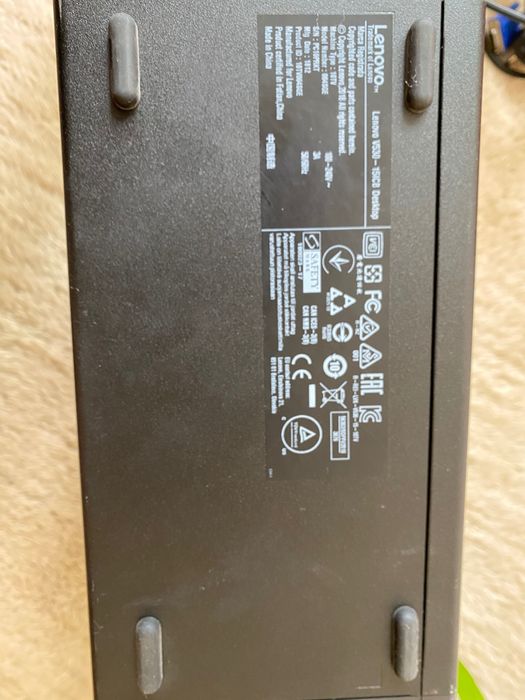 Продавам работна компютърна станция / компютър lenovo V530