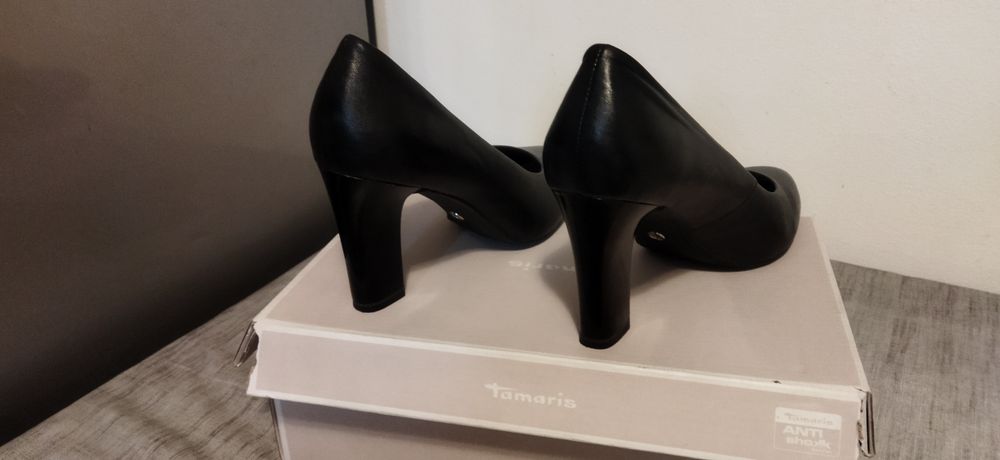 Pantofi noi Tamaris antishock 39