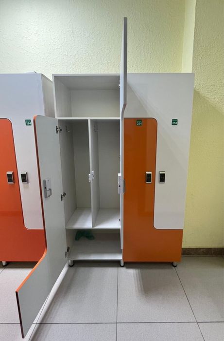 Шкафы для раздевалки