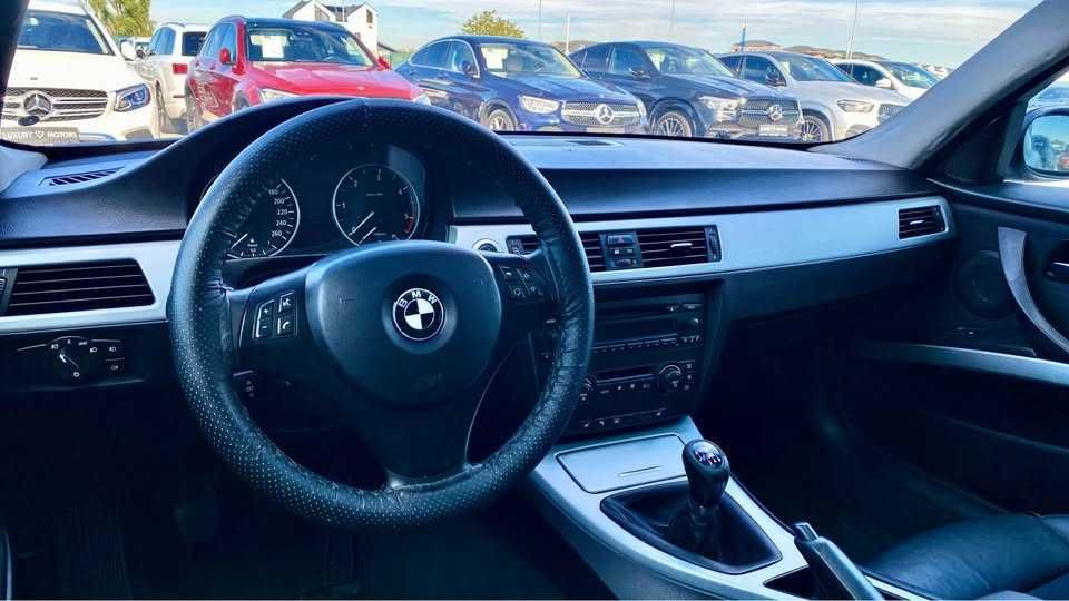 BMW Seria 3 E90 320D