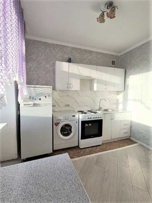 Сдается 1ком.кв. 30м2, 2/5эт, 100тыс. в мес, Лесная поляна дом17