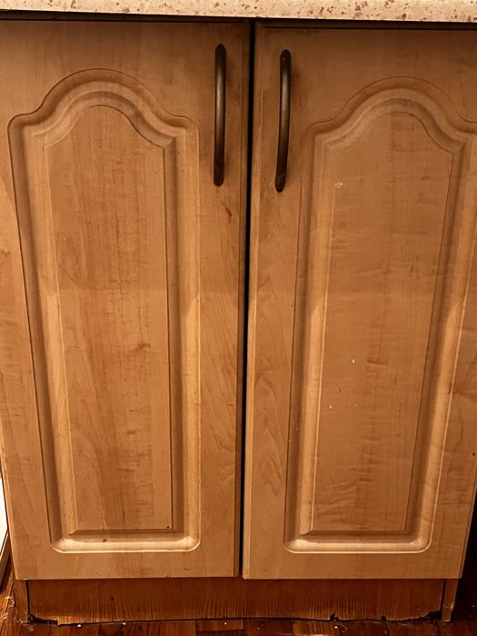 Кровать, шкаф, тумбы , диван