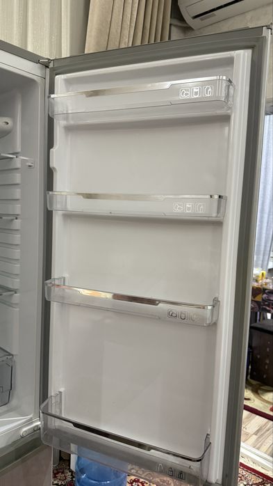 холсделник Artel 248 L