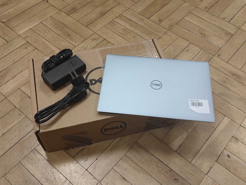 Лаптоп DELL XPS 13 9315, i7-1250U, 16GB DDR5, 500GB SSD NVME