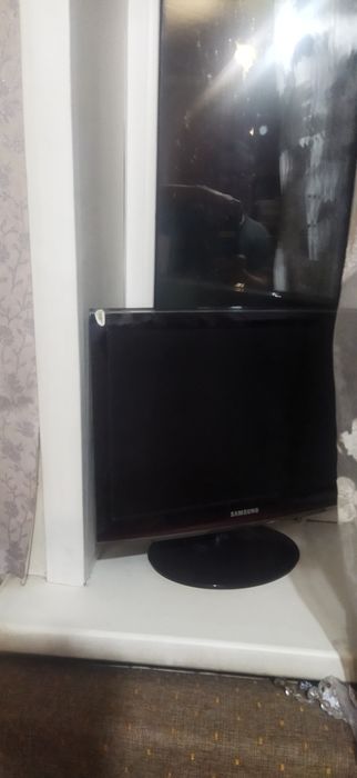 Монитор рабочий, от компьютера