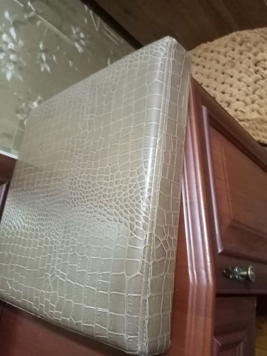 Тумба-пуфик складной с мягкой крышкой