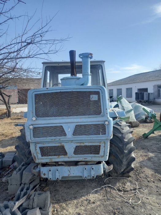 Т.150 трактор сотилади