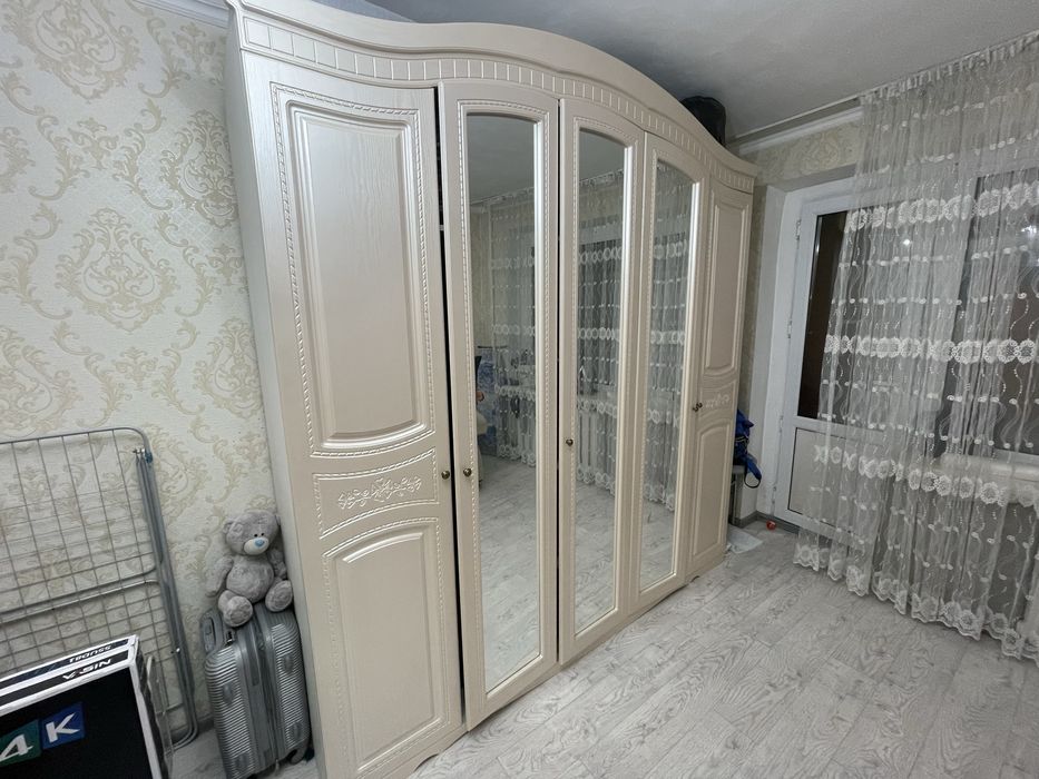 Спальный мебельный набор