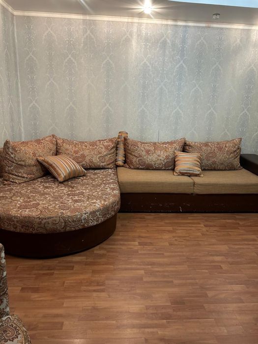 Диван в гостинную