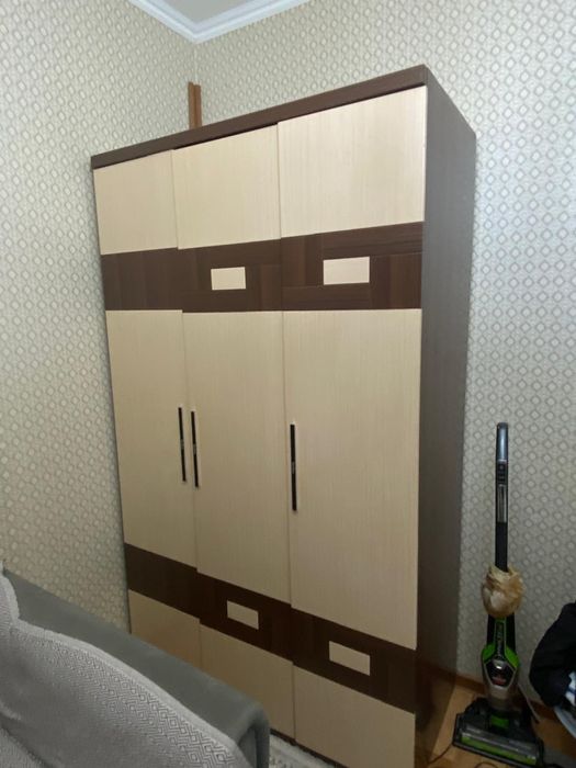 Шифоньер в отличном состоянии