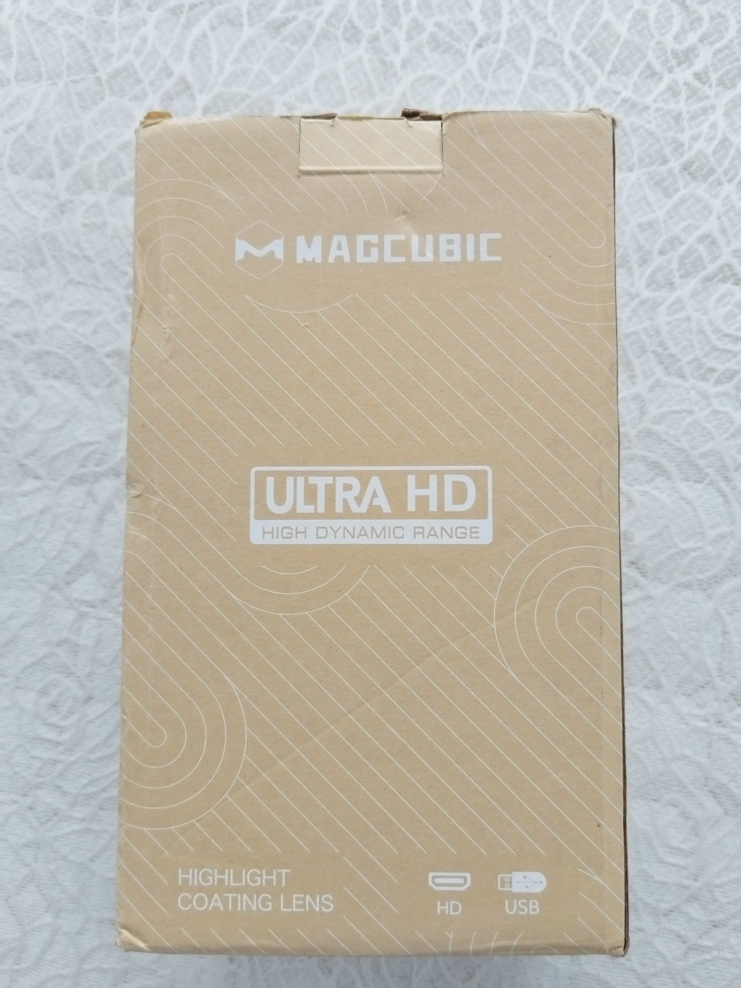 Magcubic HY320 4K.Видеопроектор с вграден андроид+Проекторен Екран