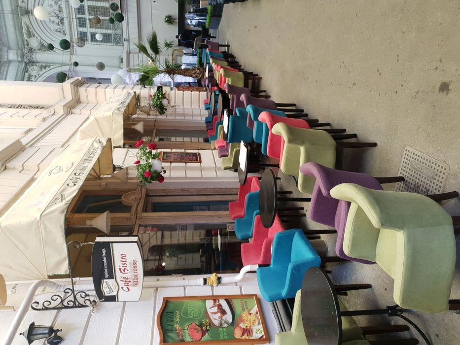 Fotolii si mese cafenea