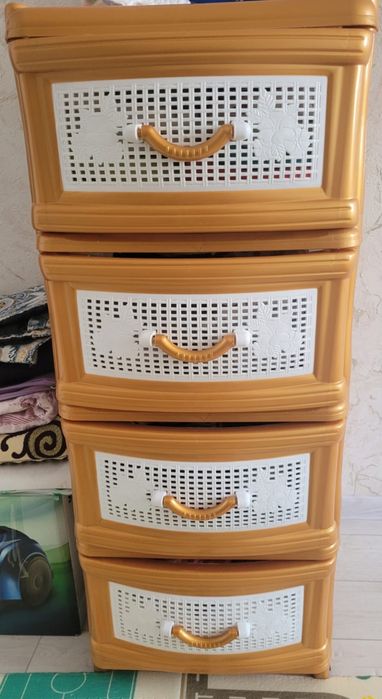 Продам  комод 10000т