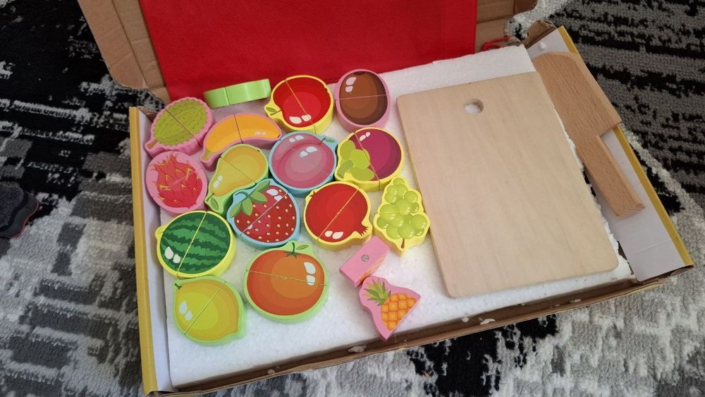 Продам игрушечный фрукты